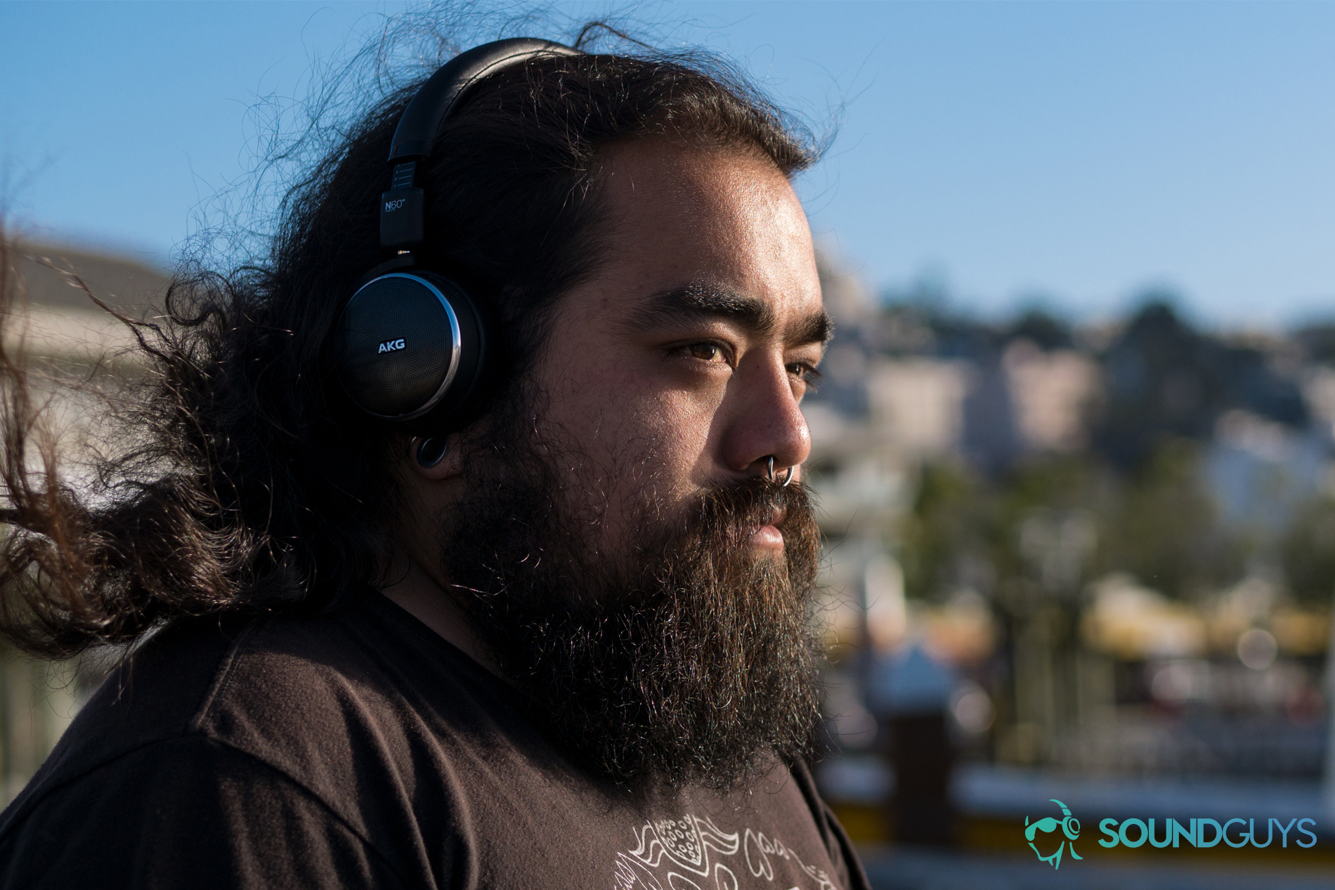 akg-n-60-nc-review-wear A photo of the AKG N60 NC being worn.