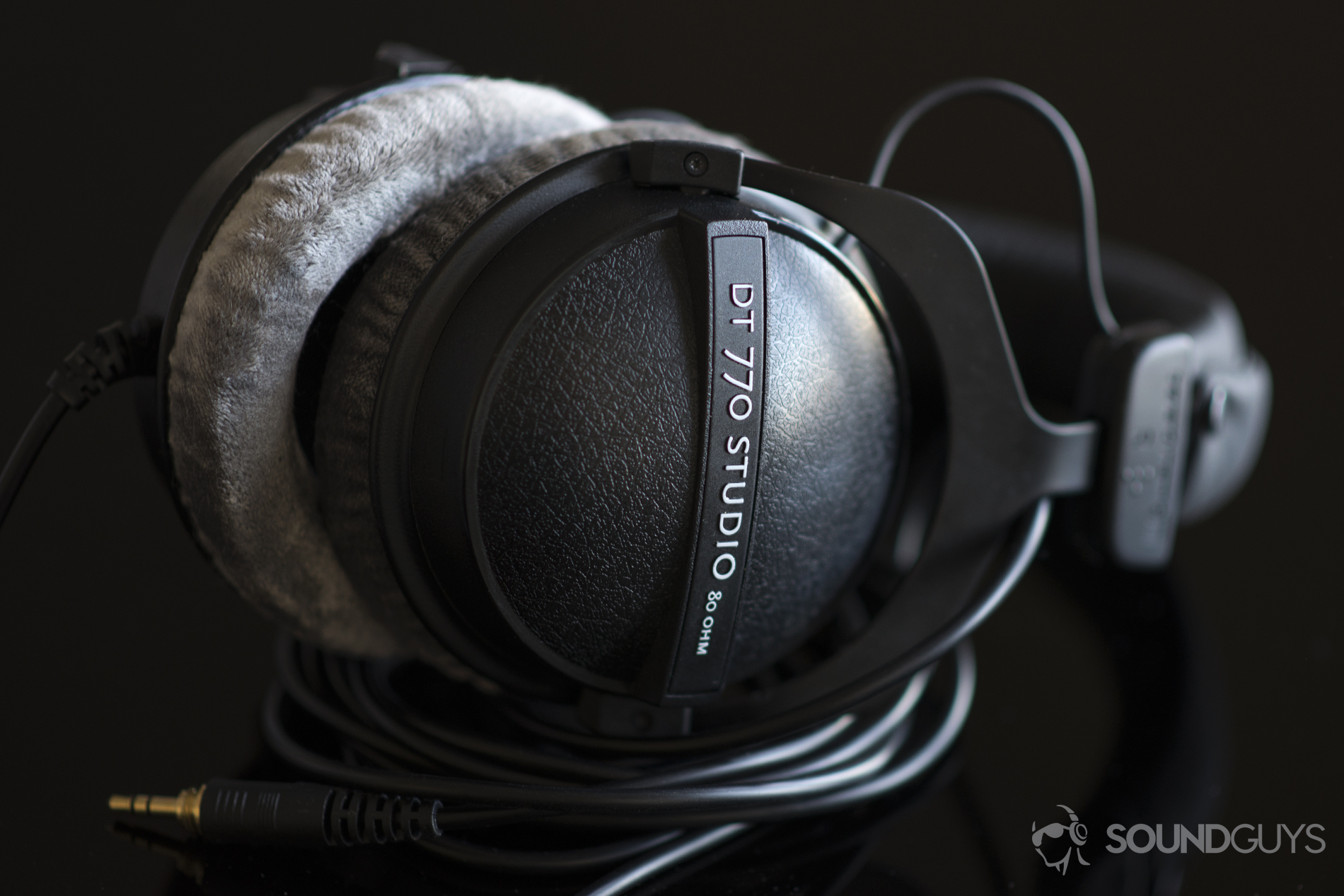 best-headphones-under-200-beyerdynamic-dt770-pro-hero The Beyerdynamic DT 770 Pro (80Ω) have velour padding that is extremely comfortable.