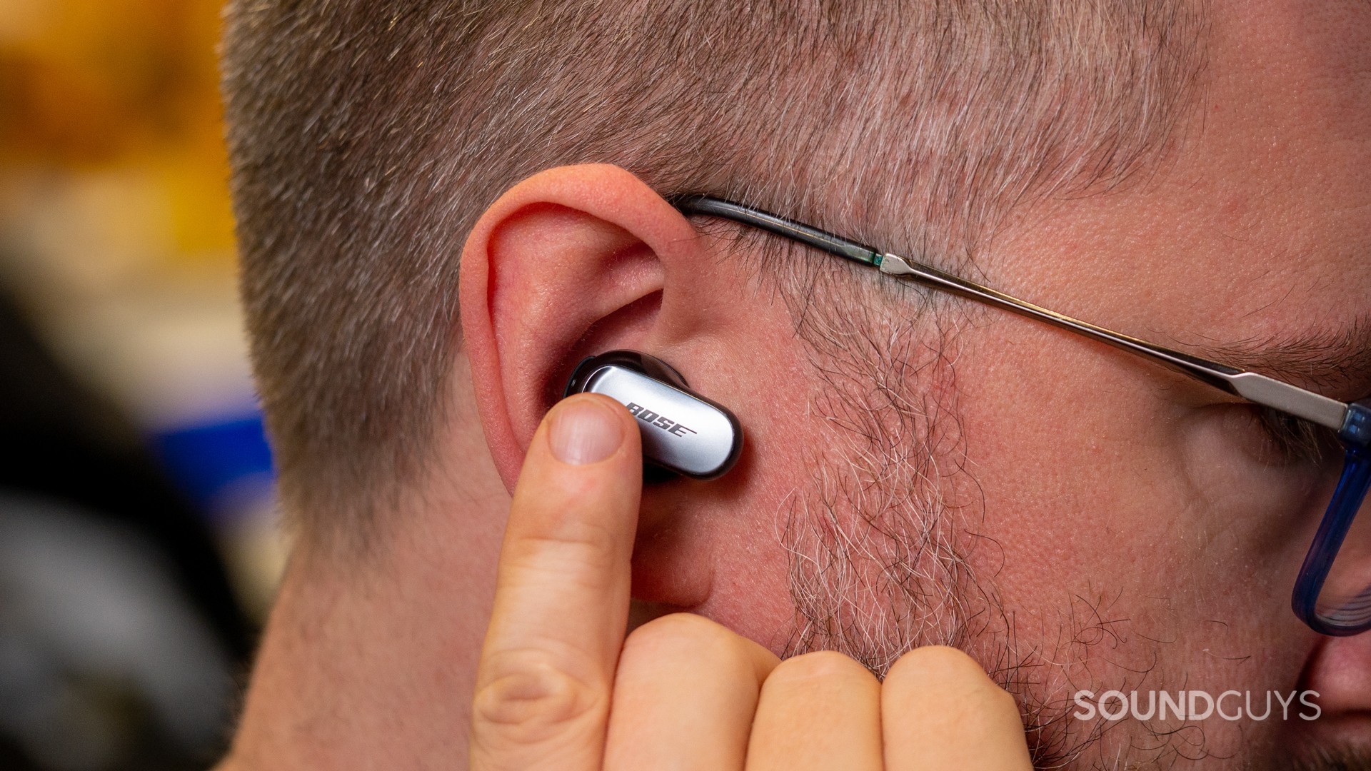 bose-quietcomfort-ultra-earphones-wear The capacitive touchpads of the Bose QuietComfort Earbuds are the main control interface.