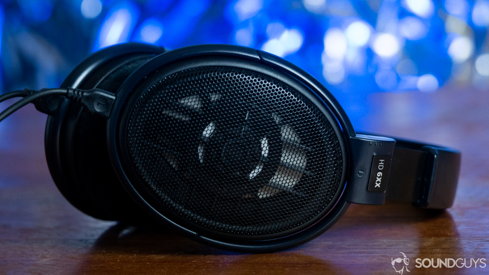 drop-x-sennheiser-hd-6xx-table The Drop x Sennheiser HD 6XX on a desk.
