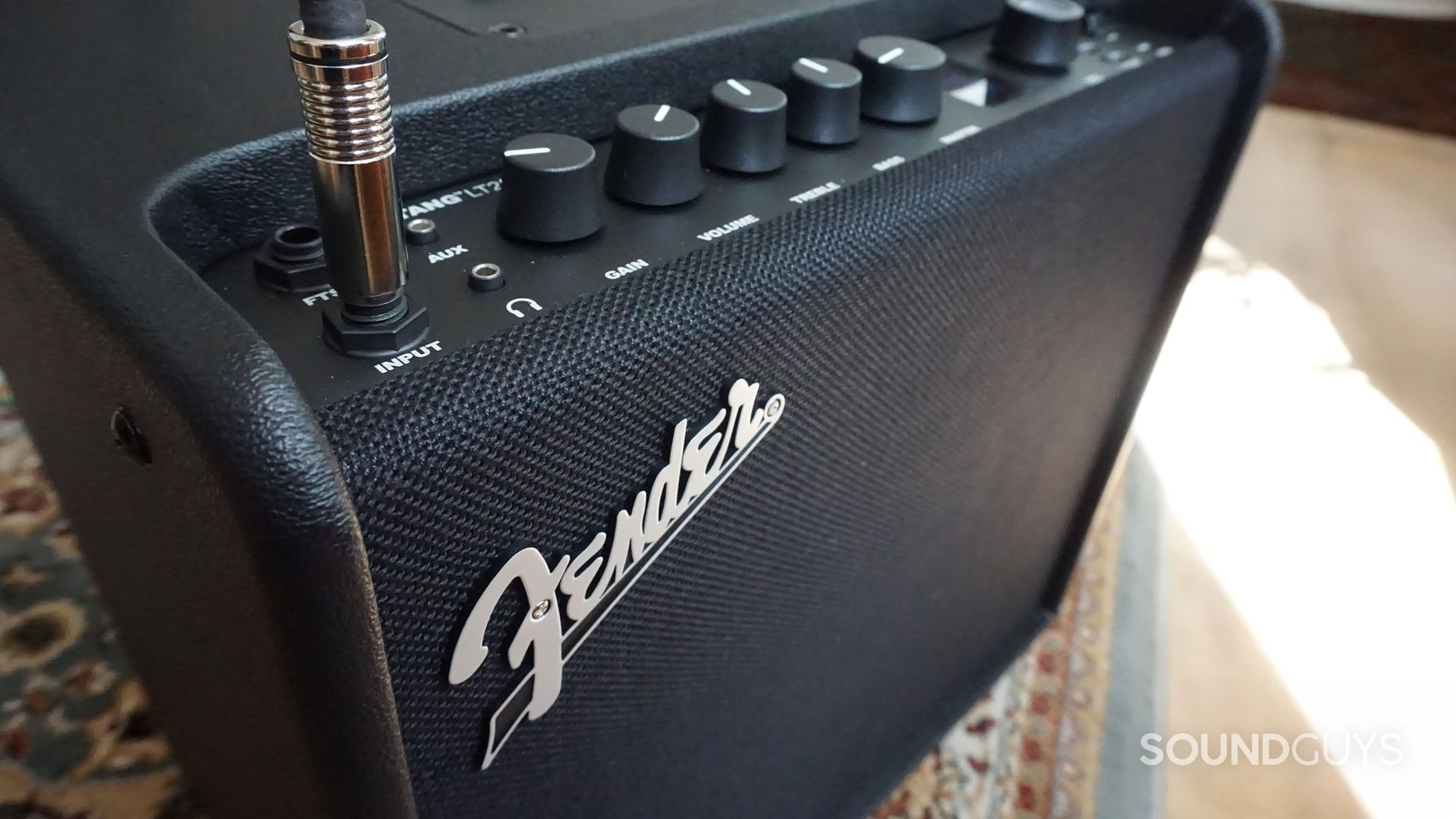 Fender-Mustang-LT25-TS-jack-port The Fender Mustang LT25 supports footswitches, including the Fender 1-Button Economy On-Off Footswitch