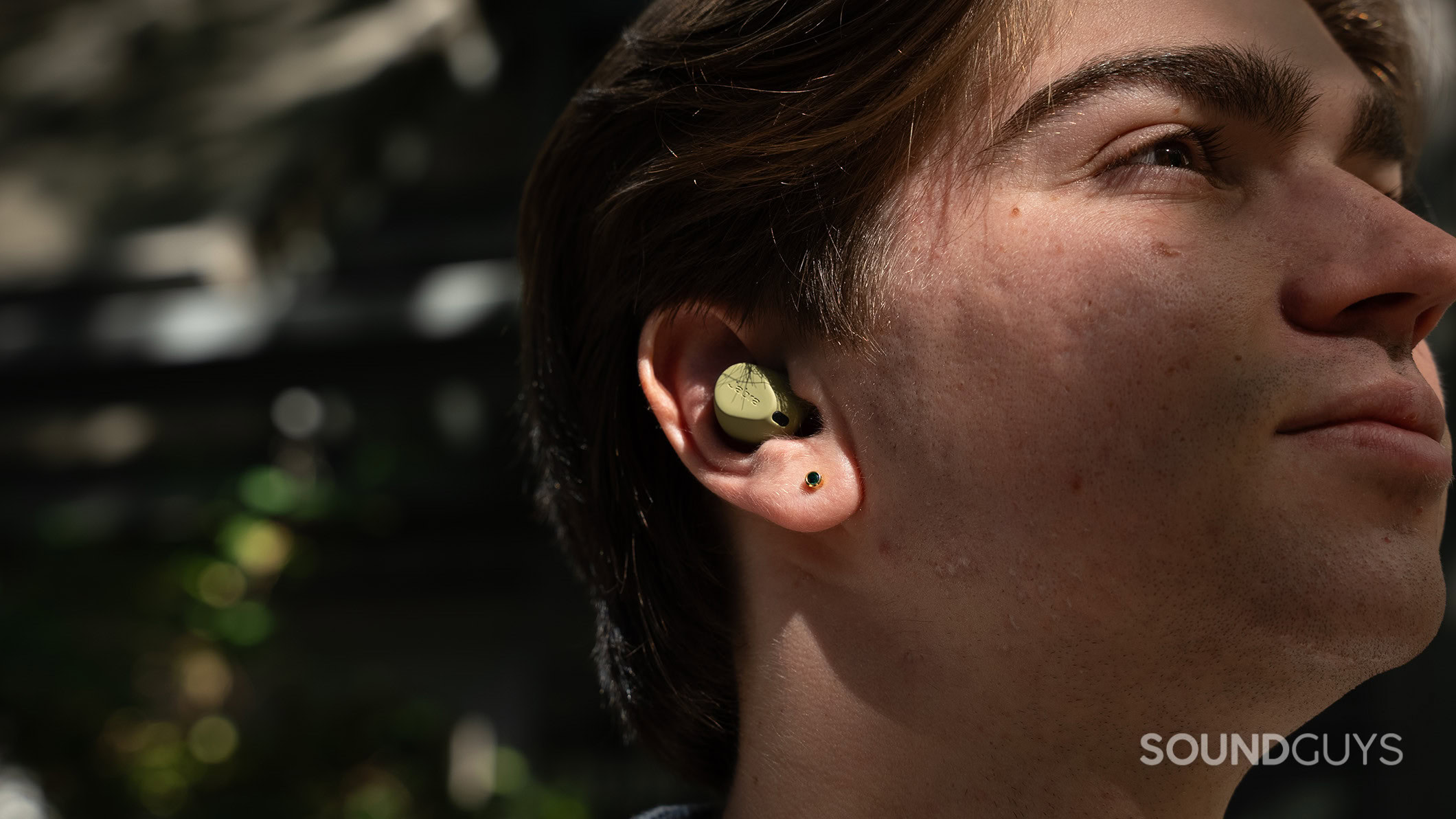 Jabra Elite 8 Active Gen 2 on man A man wears the Jabra Elite 8 Active Gen 2.