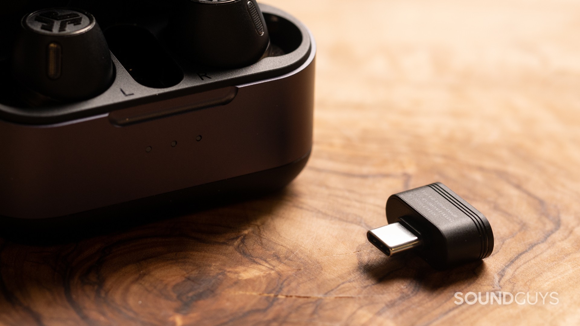 jlab-epic-lab-edition-dongle A photo of the included USB-C dongle of the JLab Epic Lab Edition.