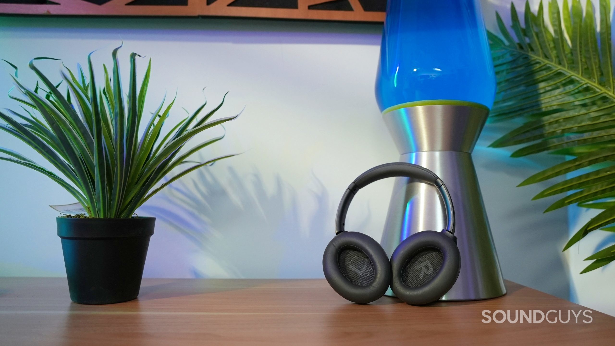 Monoprice-BT-600-ANC-Lava Monoprice BT-600ANC next to lava lamp