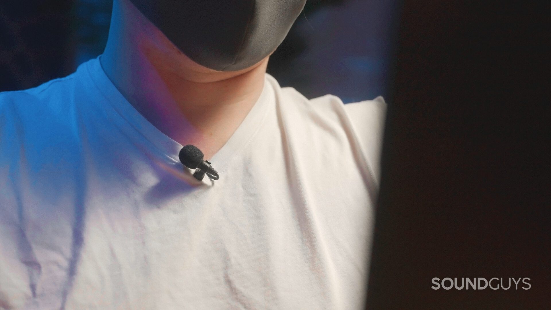 Sennheiser XS Lav USB-C_11 The Sennheiser XS Lav USB-C clipped onto a white shirt