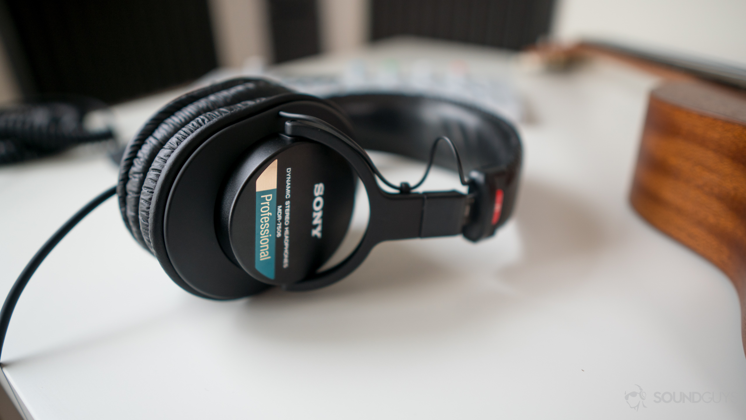 Sony MDR-7506-12 The MDR-7506 headphones lying on a table